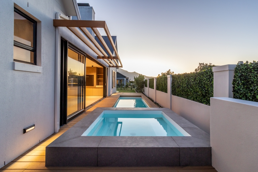 4 Bedroom Property for Sale in Pearl Valley at Val de Vie Western Cape